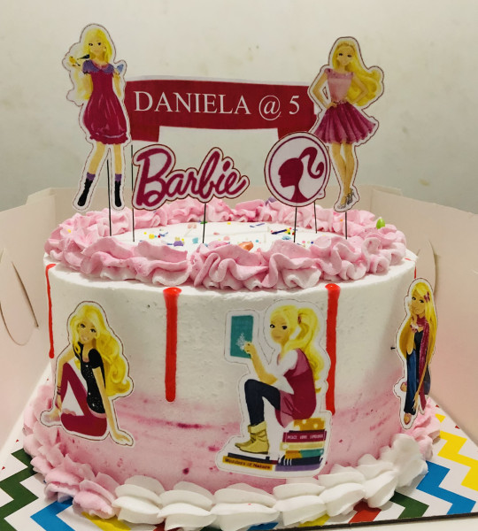 Girls Themed Cakes