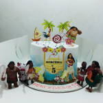 Girls Themed Cakes with toys